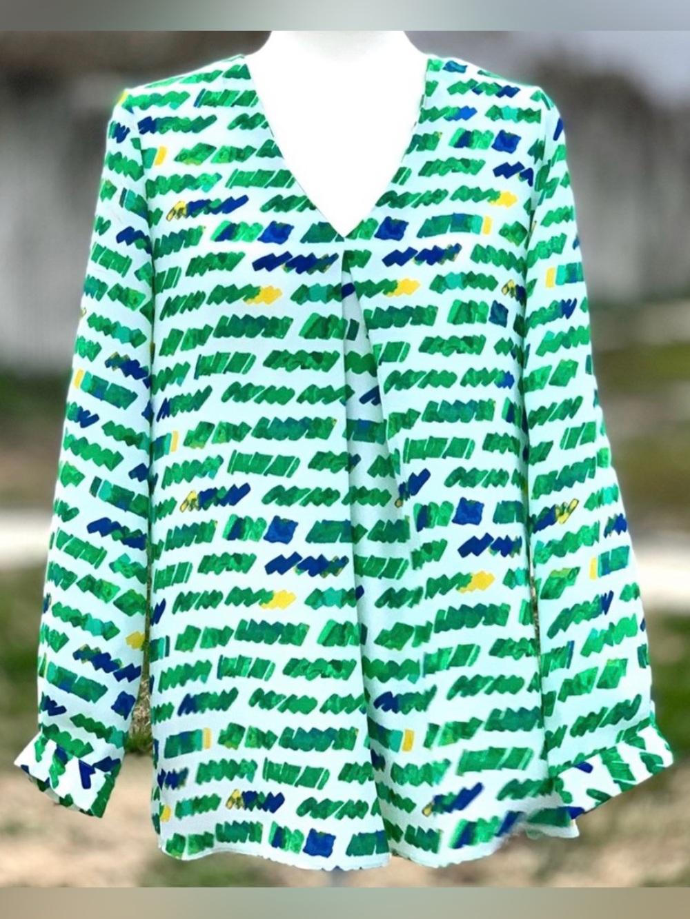 Vince Camuto Green & Blue Abstract Multi-Colored V-Neck Long Sleeve Blouse ~ S